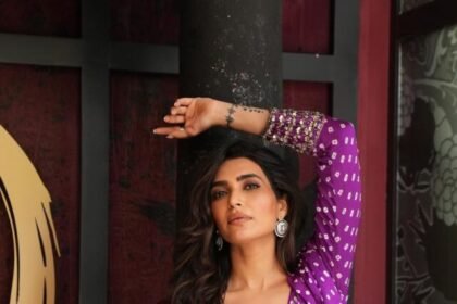 karishma-tanna-seamlessly-fuses-tradition-with-a-modern-touch-purple-bandhani1718691327_0