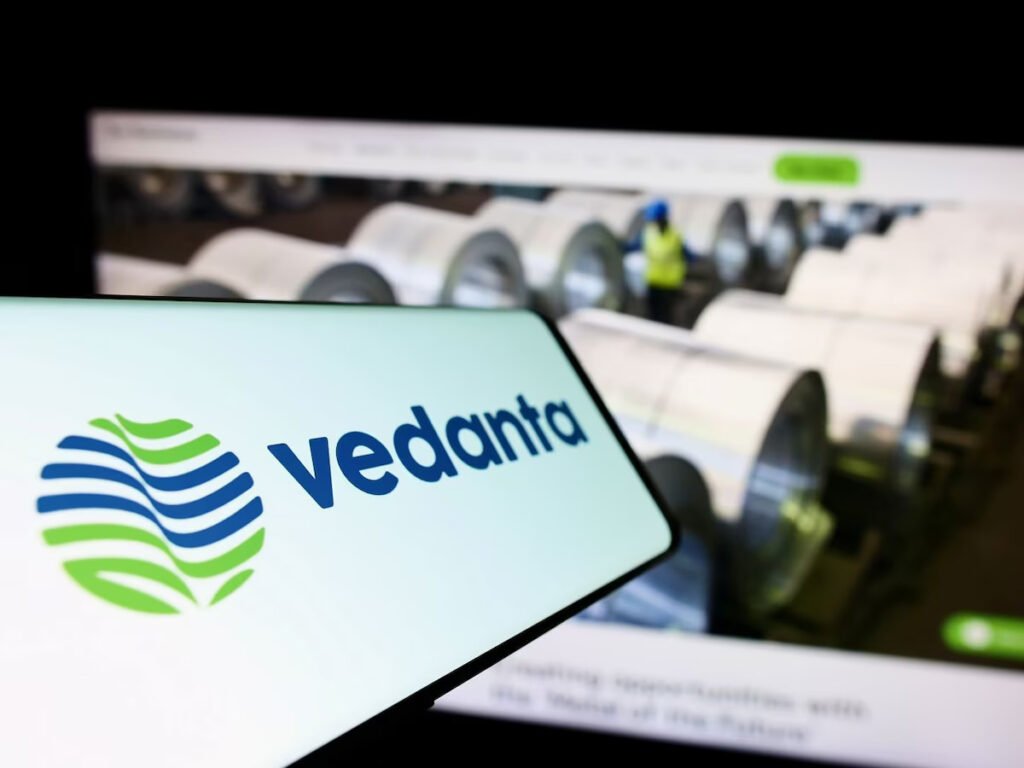 vedanta share price